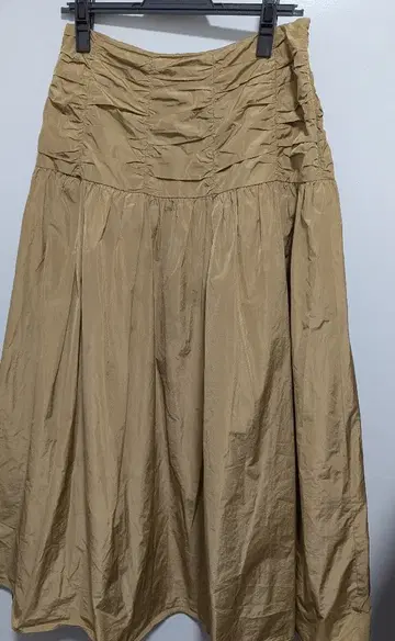 이에나 개더 스커트