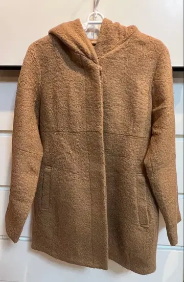 anyFAM 후드 부착 무스탕 코트 베이지