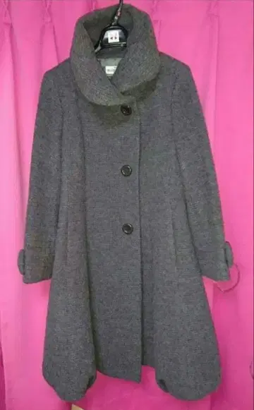 갤러리 비스콘티 코트