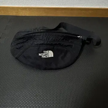 THE NORTH FACE 바디백 블랙