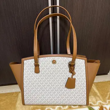 가격 인하 Michael Kors 토트백 브라운/화이트