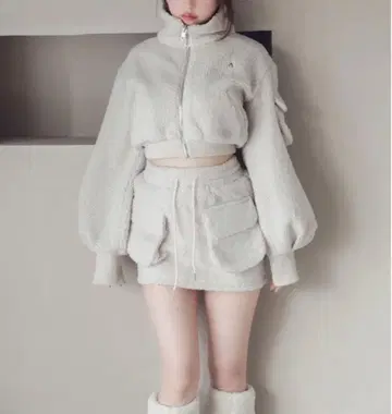 andmary miffy boa jacket &mini skirt
