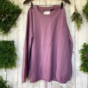 평평하게 놓았을 때 가슴 너비 64