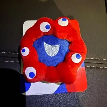 미야쿠미야쿠  배지 페이스 2025 expo 공식 굿즈 키링