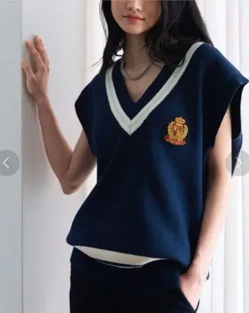 EASTBOY 빅 실루엣 디자인 니트 베스트