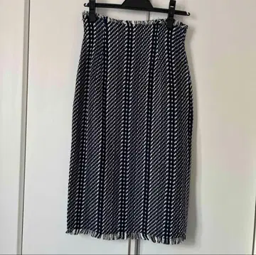 택 포함 새상품 emmi atelier 타이트 스커트 size 0