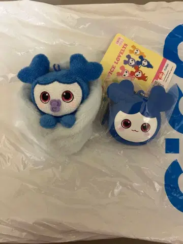 TWICE LOVELYS 실리콘 미니 지갑 싸개 마스코트 쯔위