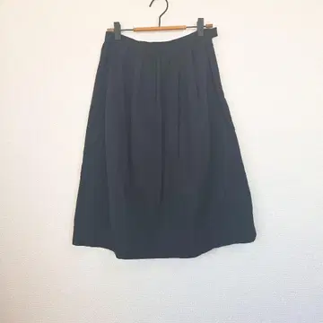 grove 그로브 M 턱 플레어 스커트 종아리 기장 블랙