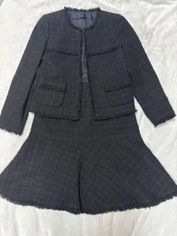 ANAYI 아나이 트위드 세레모니 수트 노카라 네이비 M