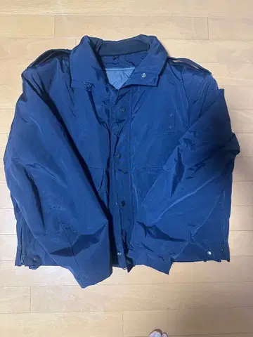 Blauer. 제 48r 네이비 짧은 기장 아우터