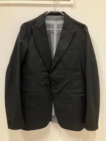 sacai 테일러드 자켓 블랙 울 L 사이즈 상당