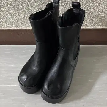 마이너스 3kg 사이드 고어 볼륨 밑창 숏부츠 s 사이즈