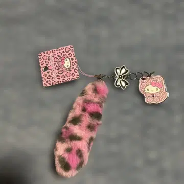 헬로키티 레오파드 무늬 스트랩