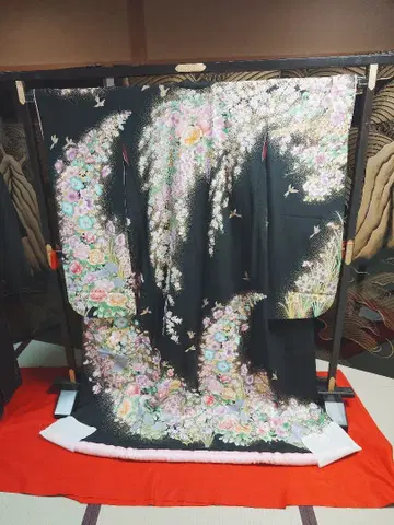 블랙 전통 예복 기모노 꽃무늬 새 자수 우치카케