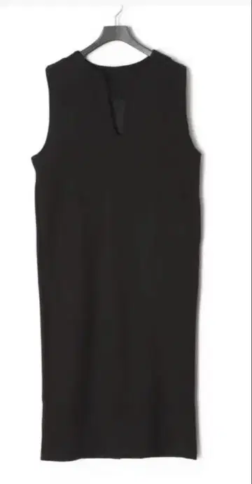 [ 새상품 미사용 ] BABYLONE 블랙 슬리브리스 무릎 기장 원피스