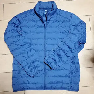 유니클로 다운 자켓 XL 울트라 라이트 다운