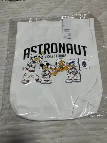 ASTRO 토트백 빌리지 뱅가드