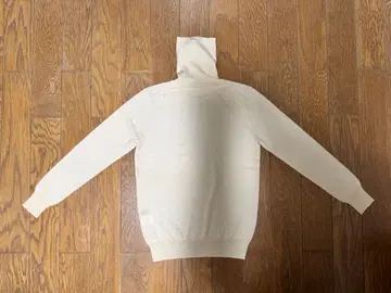 MACPHEE 맥피 스웨터