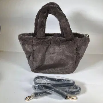 [ 새상품급 ] 러브러리 by 페이 페이크 퍼 백