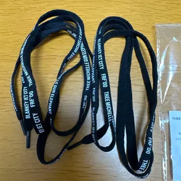 블랑키 제트 시티 x 미셸 건 엘리펀트 슈레이스