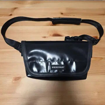 FREITAG F153 JAMIE 올 블랙