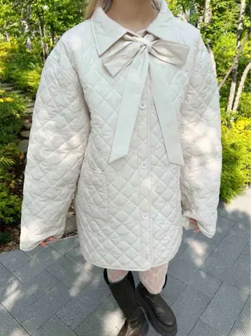 philly 리본 퀼팅 자켓 아이보리