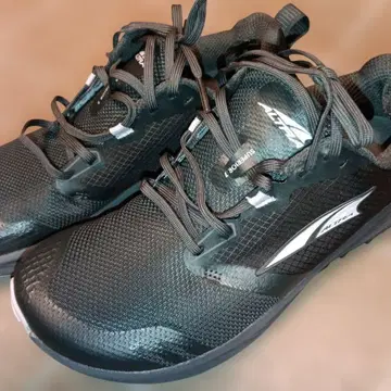 새상품급 ALTRA SUPERIOR 7 우먼 24.5cm