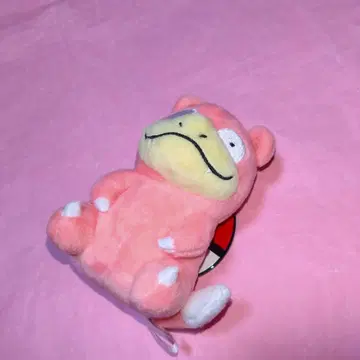 스마트폰과 함께 봉제 인형 야돈