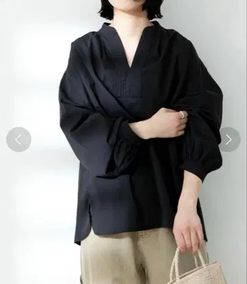 어반 리서치 도어즈 FORK&SPOON 스티치 풀오버 블라우스