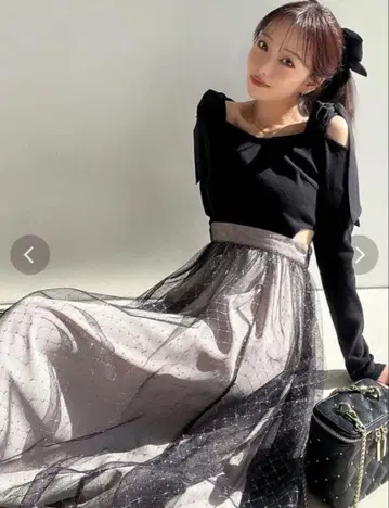 RESEXXY 샤이니 플레어 원피스 블랙