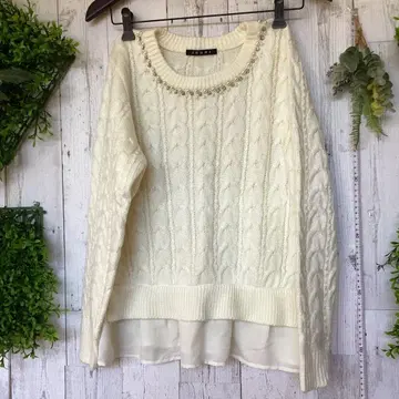 평평하게 놓았을 때 가슴 너비 53