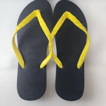 겐베이 비치 샌들 블랙/옐로우 컬러 겐베이 12 1/2