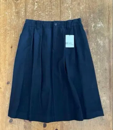 미사용 새상품 MHL 마가렛호웰 울 스커트 L