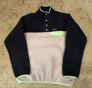 [새상품급] 신틸라 스냅T 플리스