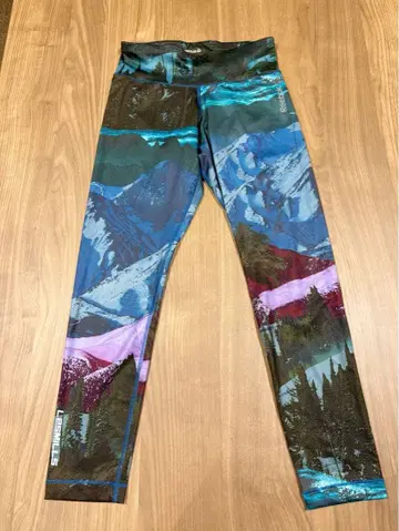 새상품 [ Reebok ] 레깅스 M 사이즈