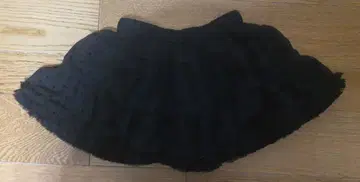 세실 링크 스커트 블랙 프릴 하트 무늬