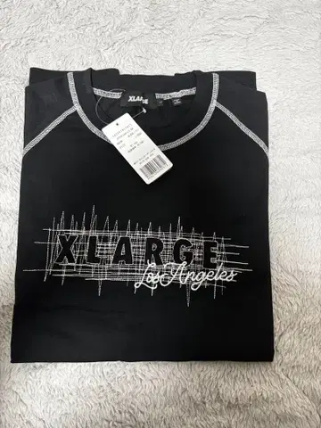 XLARGE 블랙 긴팔 티셔츠