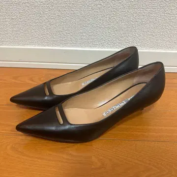 PELLICO ANIMA 펌프스 BLACK (37.5)