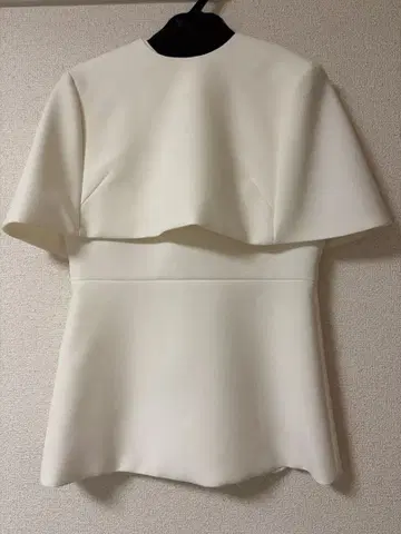 케이 나리타 슬리브리스 상의 케이프 3종 세트