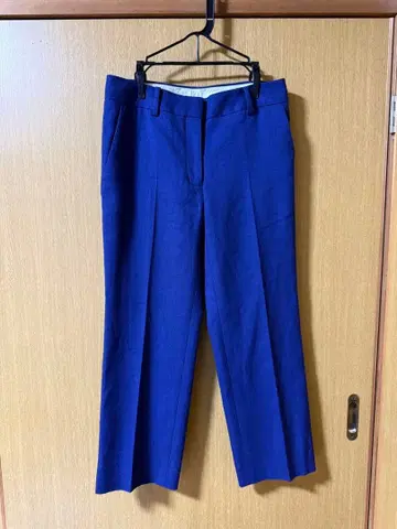 거의 새상품 BACCA 슬랙스 팬츠 블루