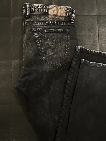 [ 로스앤젤레스 발 레어 ] KILLCITY 블랙 데님 팬츠