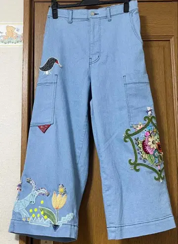 알베로베로 온리원 데님 돼지 청바지 한정판 자수 비쥬 스와로