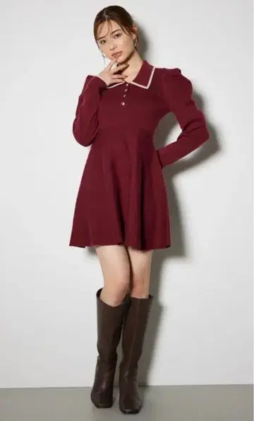 rienda 컬러 디자인 턱 미니 니트 원피스 (RED)