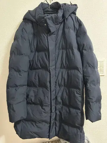 유니클로 심리스 다운 코트 XL 네이비 새상품급