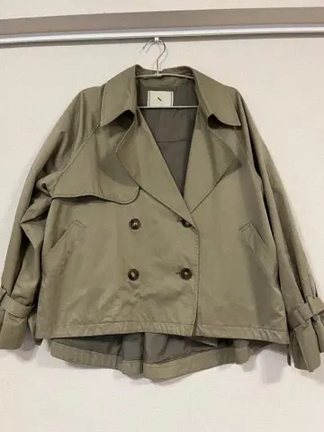 N. 숏 트렌치 코트