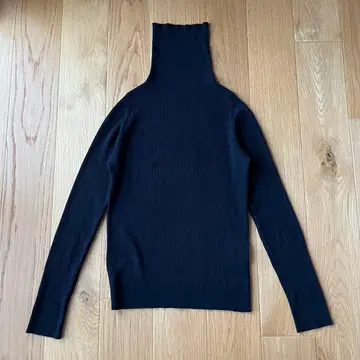 마가렛호웰 존스메들리 리브 터틀넥 사이즈 2