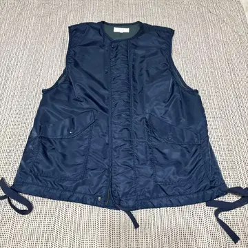 MOUSSY 네이비 솜 베스트