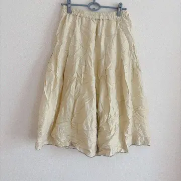 크림색 주름 가공 가우초 팬츠 라메 믹스