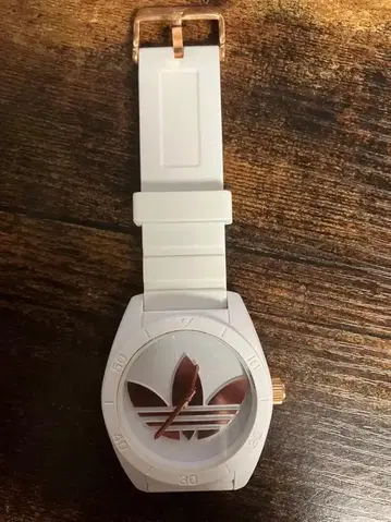 adidas 로고 화이트 손목시계 ADH2918