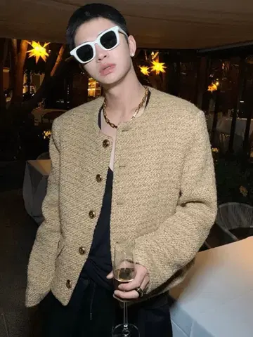 새상품급 나노 스튜디오 노카라 트위드 자켓 골드 버튼 베이지